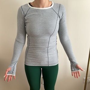 lululemon Rulu Reversible Long Sleeve Tee Top | Size 4 | EUC